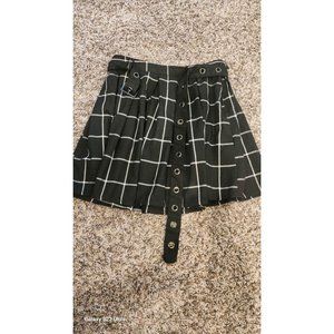 Hot Topic Black And White Striped Grommet Belted Mini Skirt Size Medium Goth